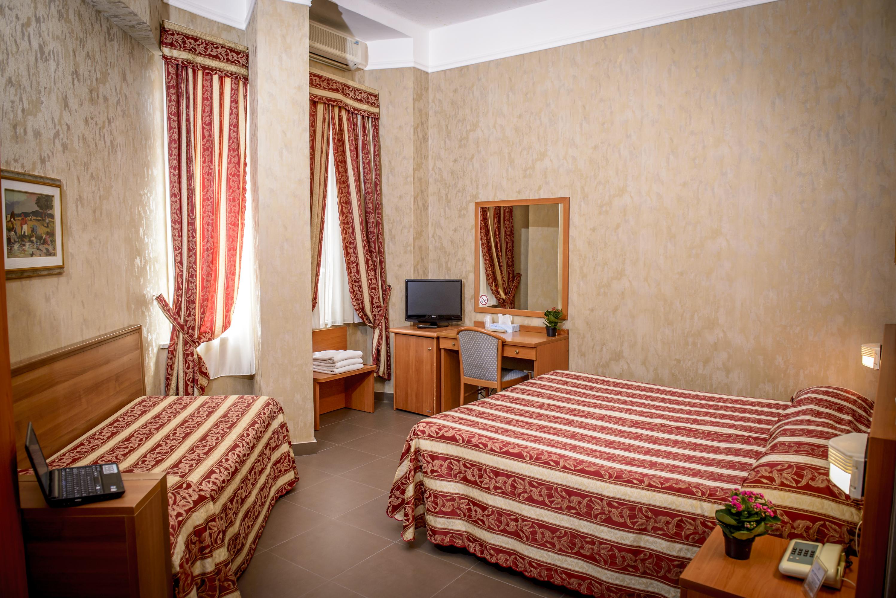 Hotel Emmaus Roma Ngoại thất bức ảnh