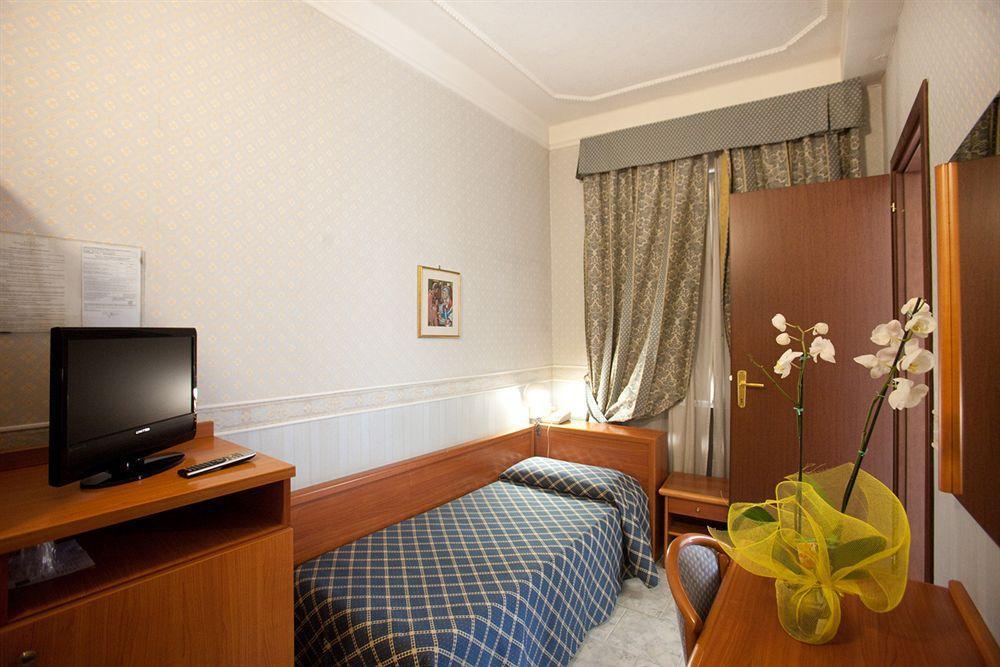 Hotel Emmaus Roma Ngoại thất bức ảnh