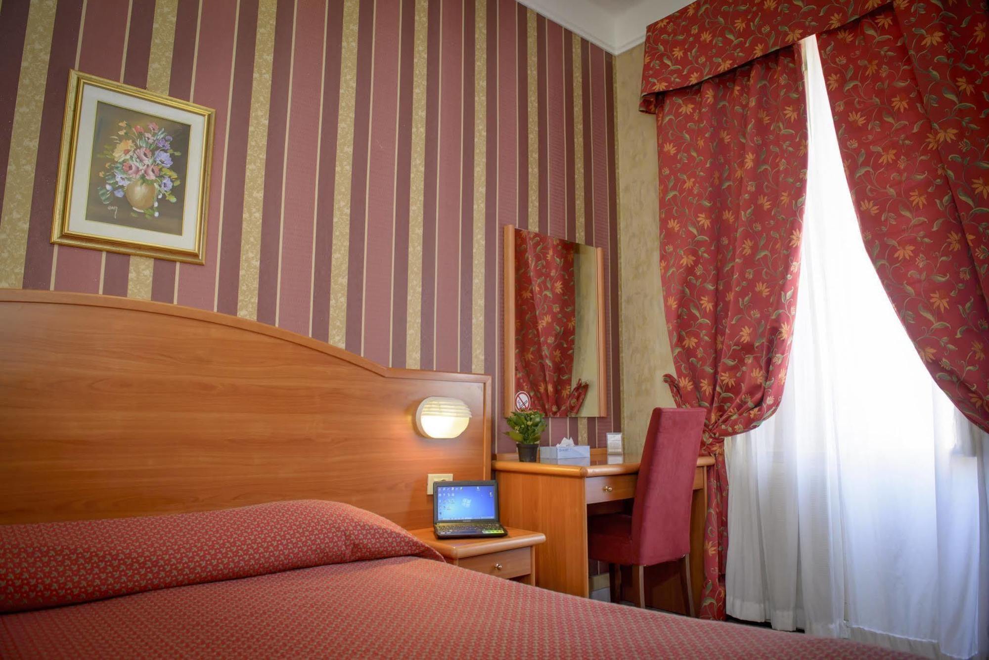 Hotel Emmaus Roma Ngoại thất bức ảnh
