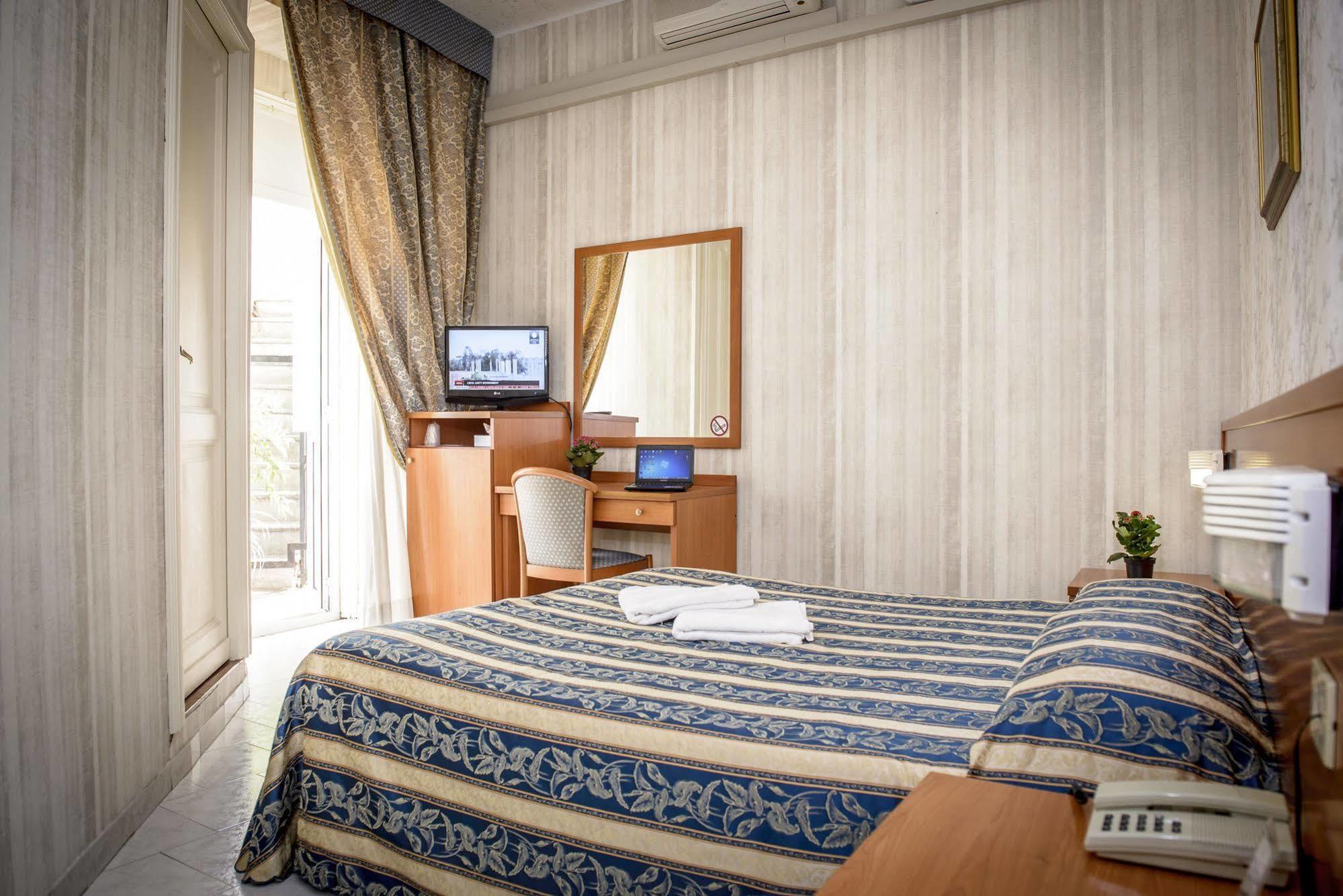 Hotel Emmaus Roma Ngoại thất bức ảnh